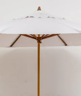 Ombrelone central de madeira fechado